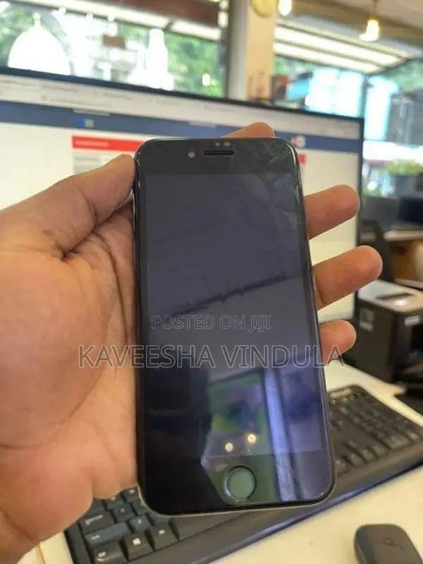 Apple iPhone 8 64GB (Used)