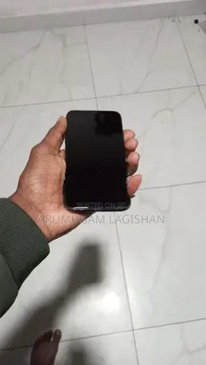 Apple iPhone X (Used)