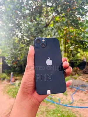 Apple iPhone 13 (Used)