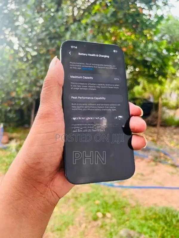 Apple iPhone 13 (Used)