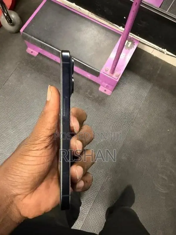 Apple iPhone 15 Pro (Used)