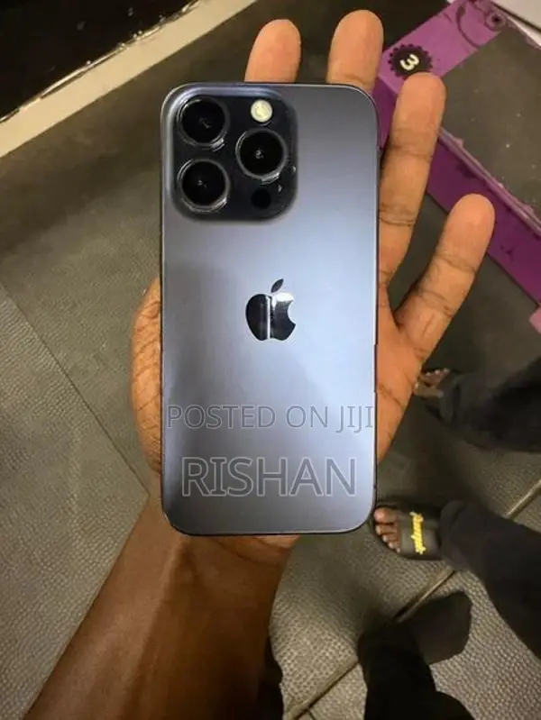 Apple iPhone 15 Pro (Used)