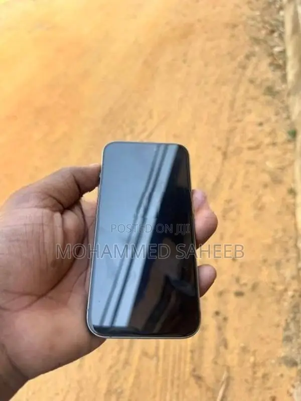 Apple iPhone 15 Pro (Used)