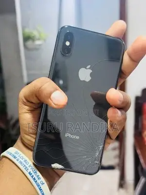 Apple iPhone XS (Used)