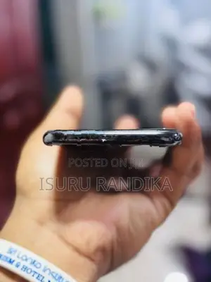 Apple iPhone XS (Used)