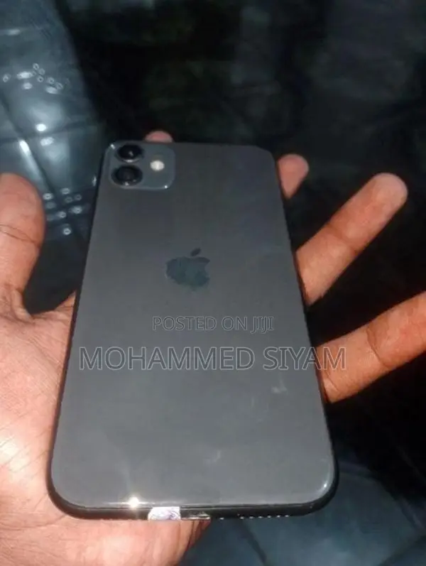 Apple iPhone 11 (Used)