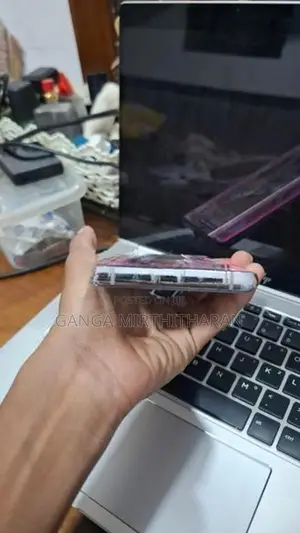 Samsung Galaxy S21 Ultra (Used)