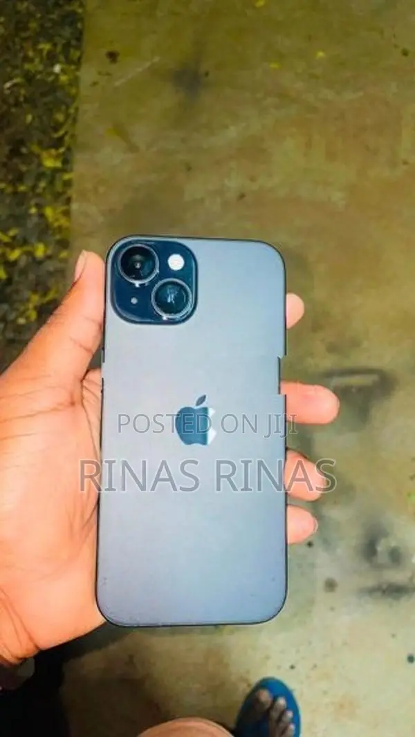 Apple iPhone 15 (Used)