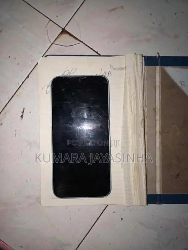 ZTE nubia V8 (Used)