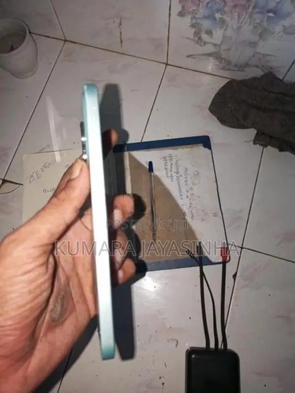 ZTE nubia V8 (Used)