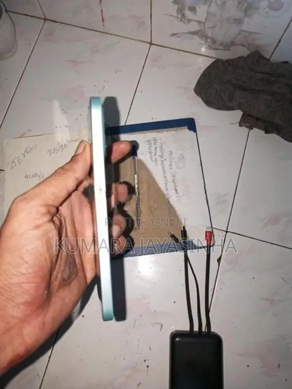ZTE nubia V8 (Used)