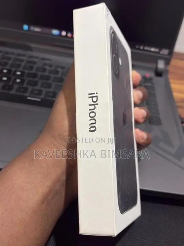 Apple iPhone 16 (Used)