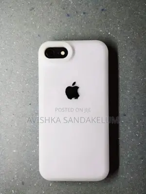 Apple iPhone SE 2 (Used)