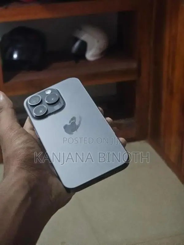 Apple iPhone 15 Pro (Used)