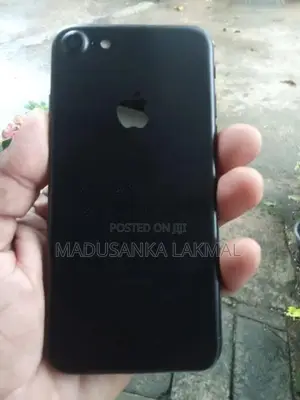 Apple iPhone 7 (Used)
