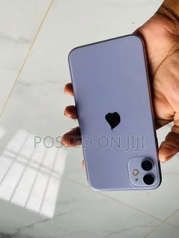 Apple iPhone 11 (Used)