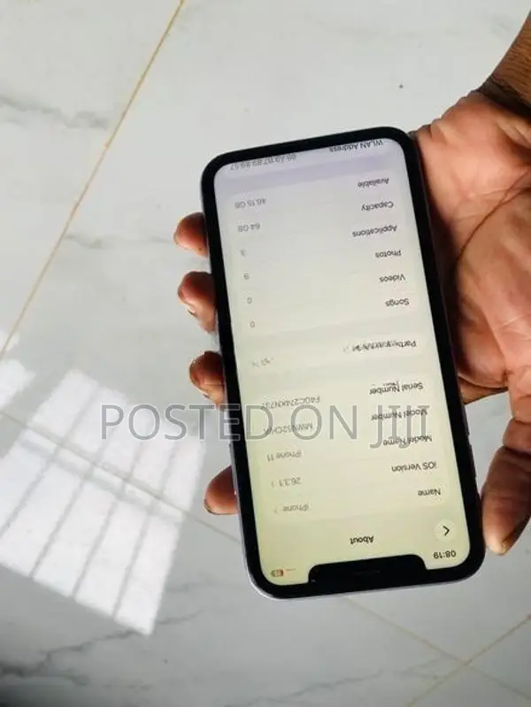 Apple iPhone 11 (Used)