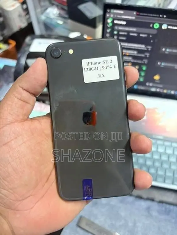 Apple iPhone SE 2 128GB 256GB (Used)