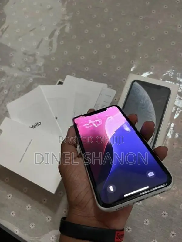 Apple iPhone XR (Used)
