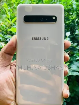 Samsung Galaxy S10 (Used)