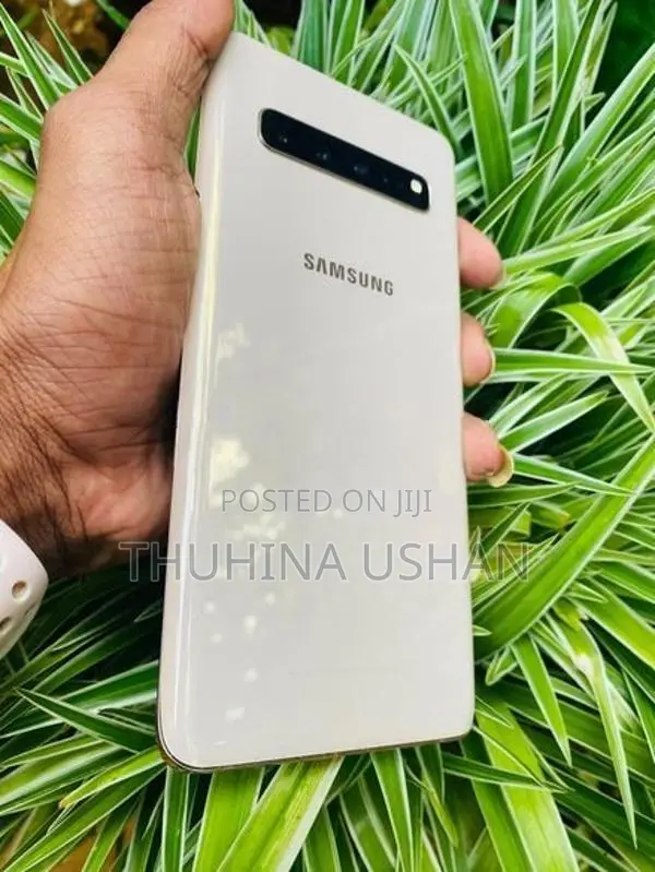 Samsung Galaxy S10 (Used)