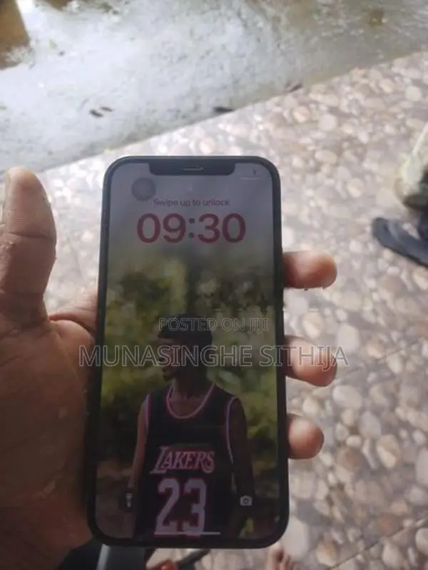 Apple iPhone 12 Pro (Used)