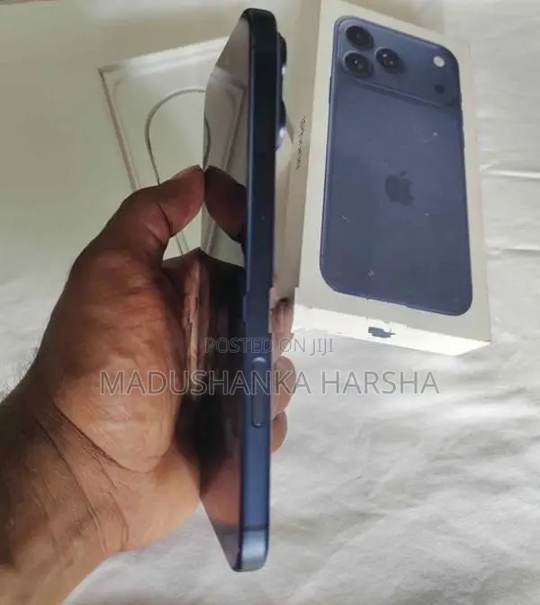 Apple iPhone 17 Pro Max 256GB (Used)