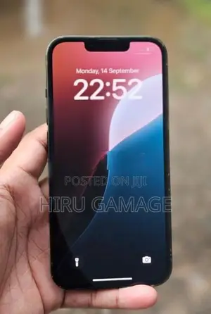 Apple iPhone 13 (Used)