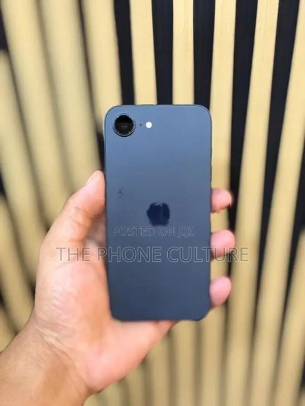Apple iPhone 17e 256GB (Used)