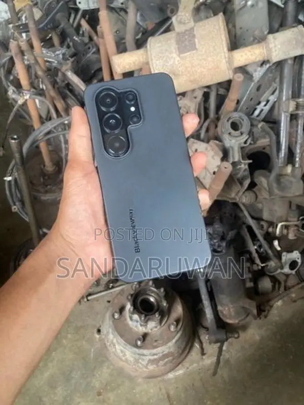 Black view (Used)