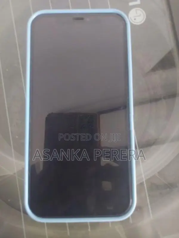 Apple iPhone 12 (Used)