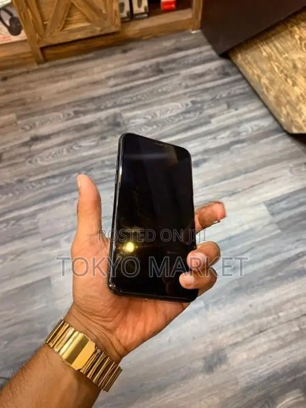 Apple iPhone 11 Pro (Used)