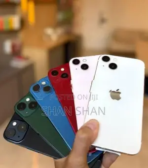 Apple iPhone 13 (Used)
