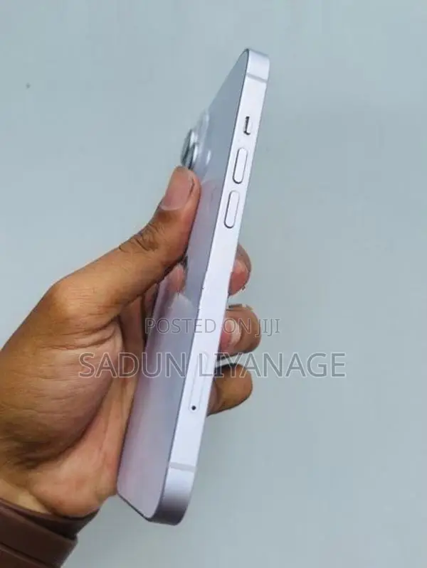 Apple iPhone 14 (Used)