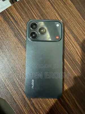 ZTE nubia V80 Design (Used)