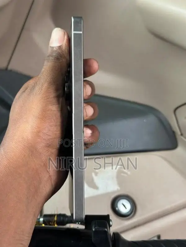 Samsung Galaxy S25 Ultra (Used)