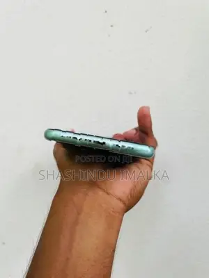 Apple iPhone 11 (Used)