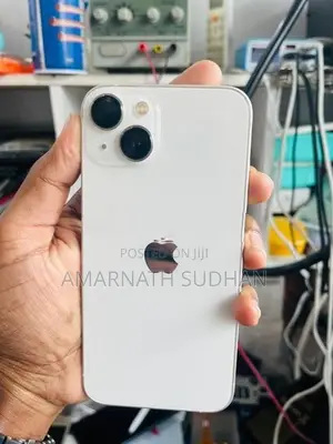 Apple iPhone 13 (Used)