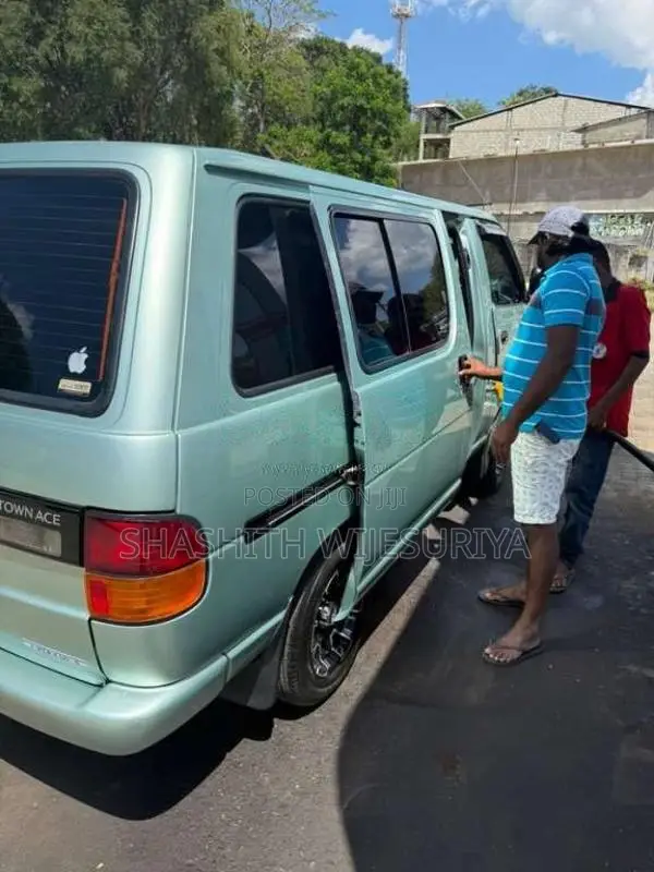 Toyota Townace Lotto CR27 1995 Van (Used)