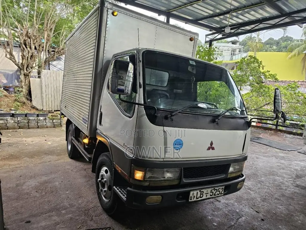 Mitsubishi Canter 250 4D33 2000 Lorry (Used)