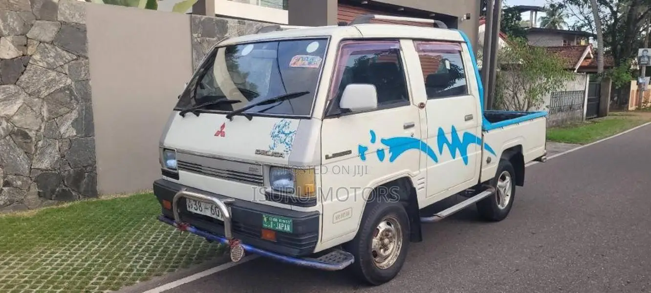 Mitsubishi Crow Cab 1982 Crew Cab (Used)