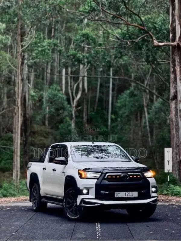 Toyota Hilux Rocco 2025 Pickup (Used)