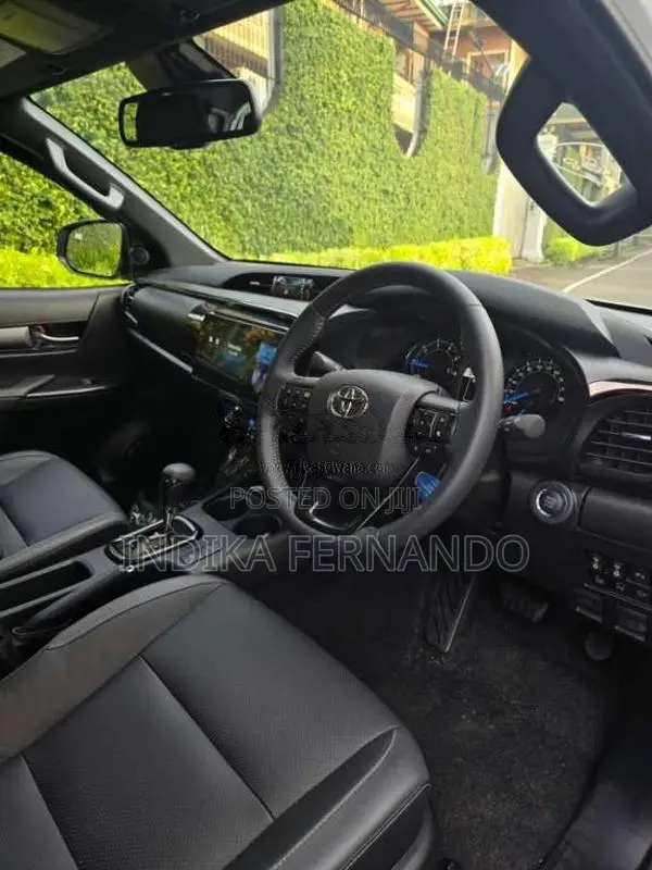 Toyota Hilux Rocco 2025 Pickup (Used)