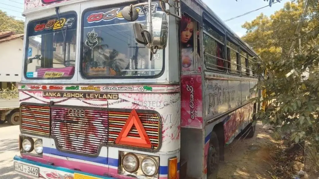 Ashok-Leyland Viking 2003 Bus (Used)