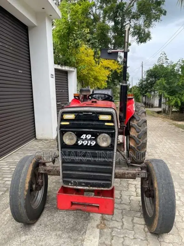 Massey-Ferguson 240 1990 Tractor (Used)