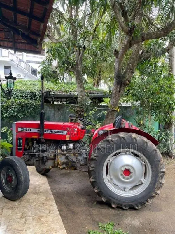 Massey-Ferguson 240 1990 Tractor (Used)