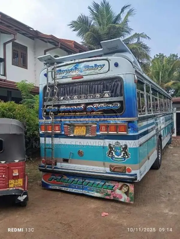 Ashok-Leyland Viking 2011 Bus (Used)