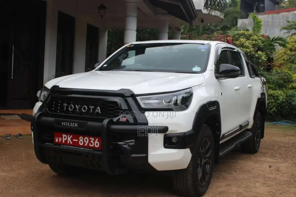 Toyota Hilux 2023 Pickup (Used)