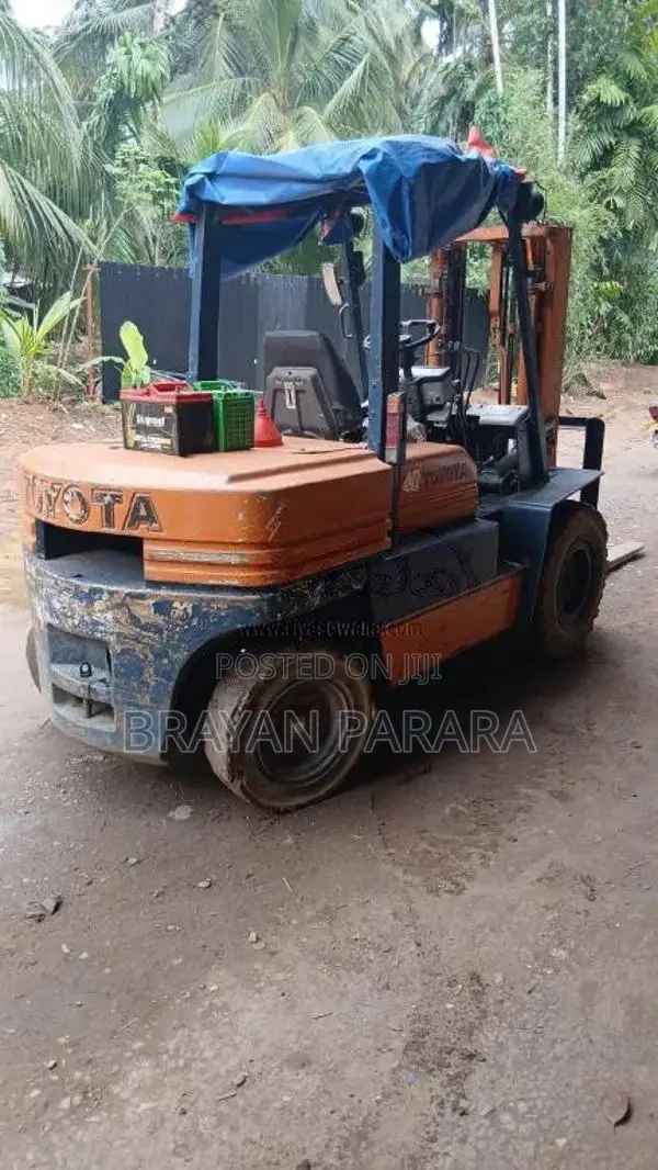 Toyota Ton4 2018 Heavy-Duty (Used)