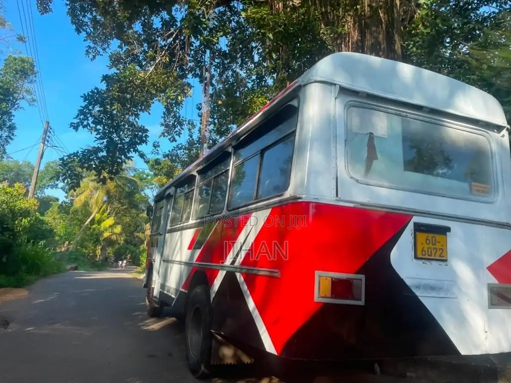 Tata 909 1988 Bus (Used)